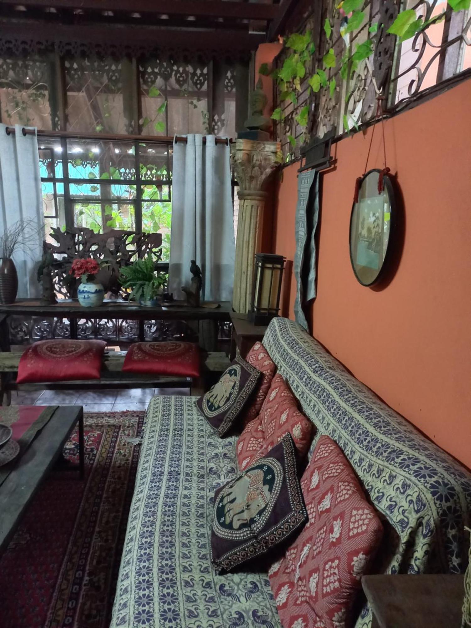 Teak House Chiang Mai Hotel Exterior photo