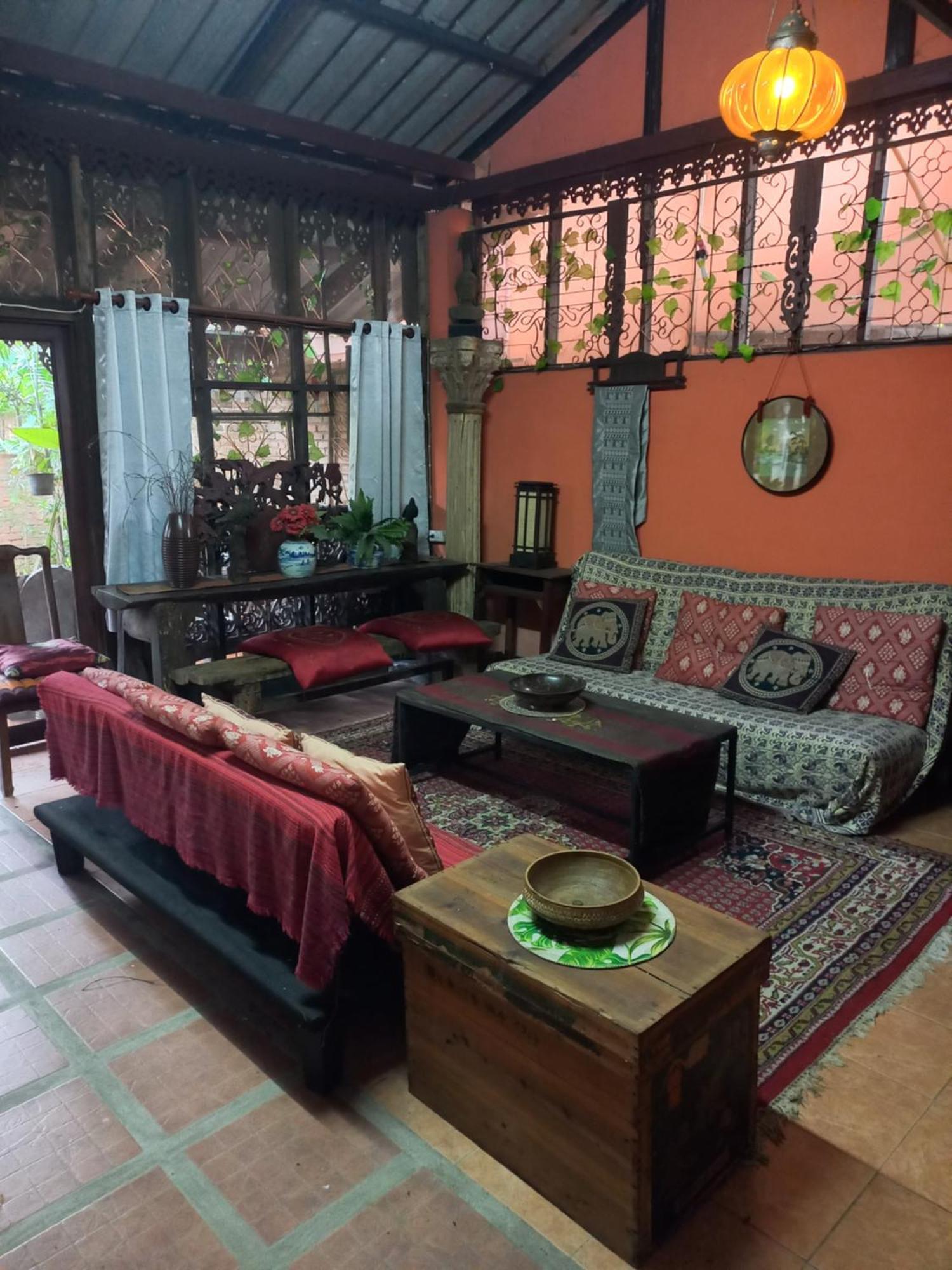 Teak House Chiang Mai Hotel Exterior photo