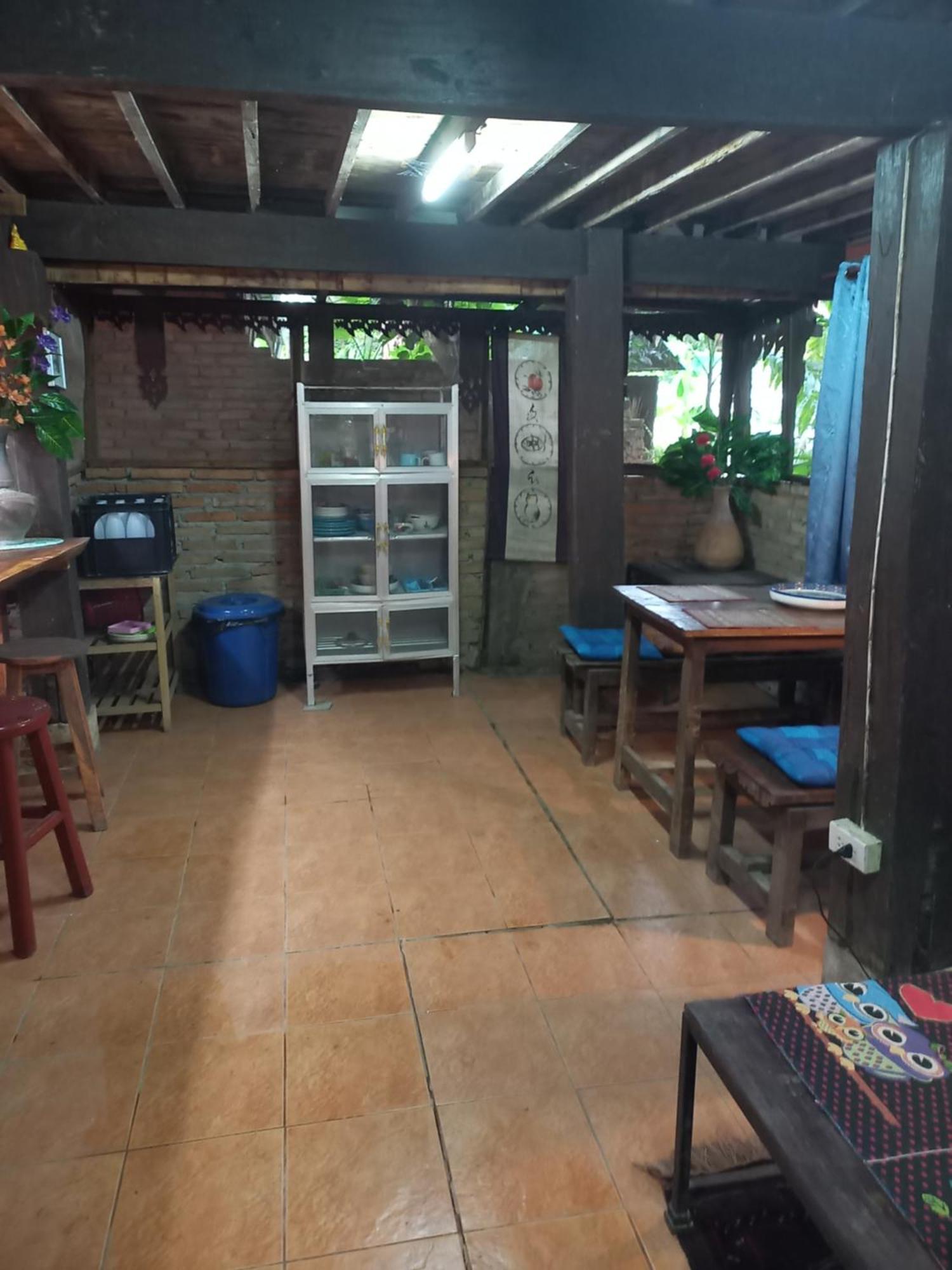 Teak House Chiang Mai Hotel Exterior photo