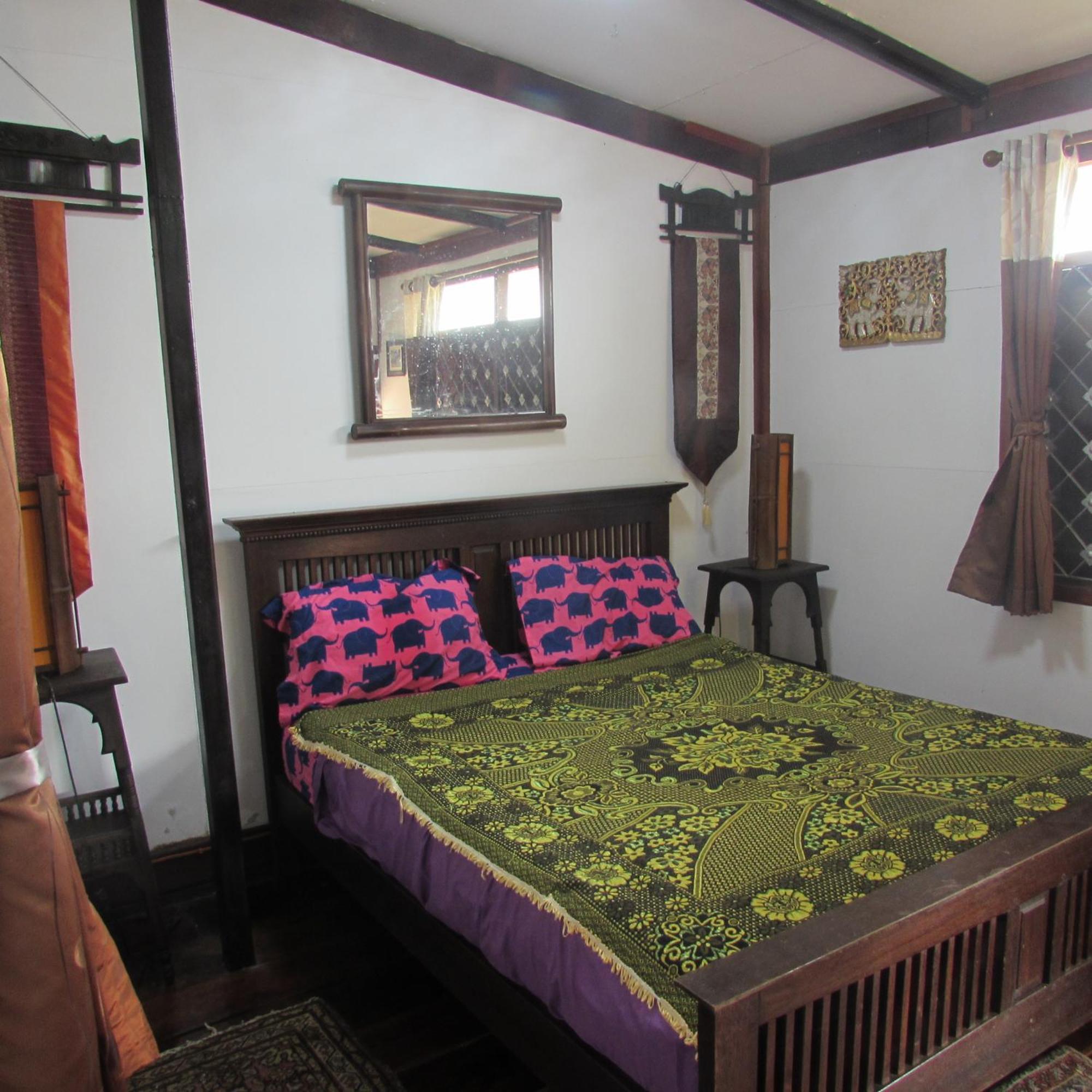 Teak House Chiang Mai Hotel Exterior photo